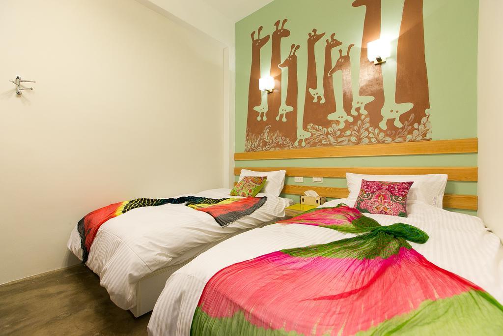 Arch Inn Hualien City Room photo